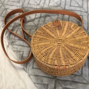 Handwomen round rattan bag shoulder imitation leather straps